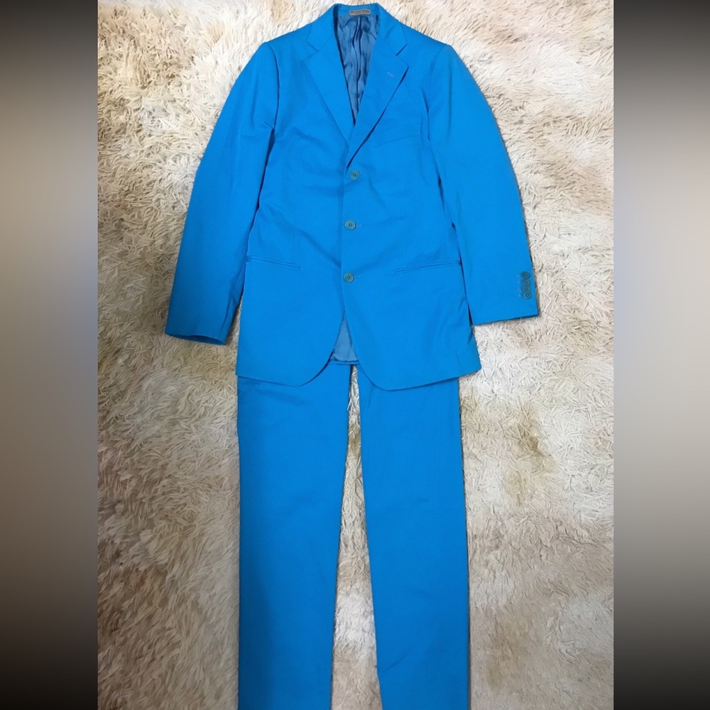 Bottega Veneta suit set.
